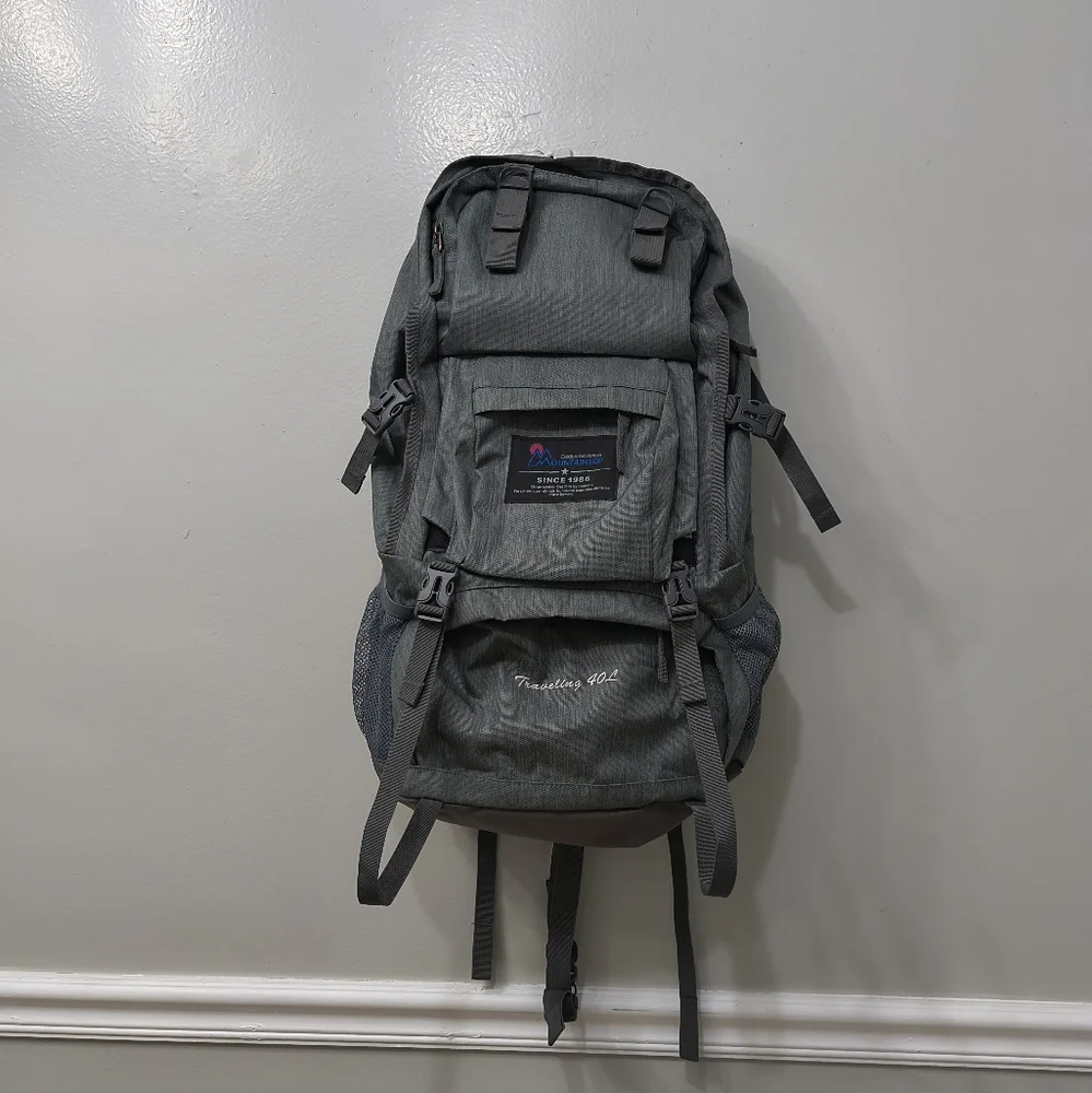 MountainTop 40L Men Women Hiking Travel Backpack Camping Mountain Climbing